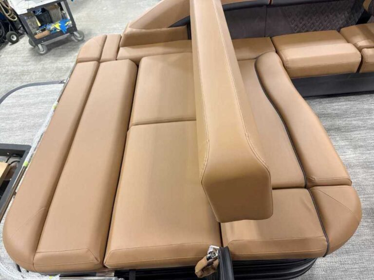 2026 Bennington 24MSB - SPS+ - Blackout US-ETWS9256J526 [photo 21]